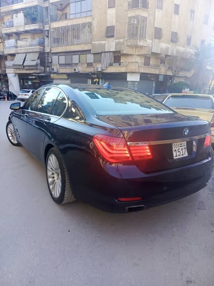 بي ام دبليو 740 2012 - صورة 1