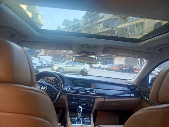 بي ام دبليو 740 2012 - صورة 3