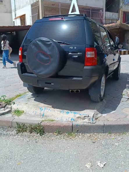 فورد ايكو سبورت 2007 - صورة 4