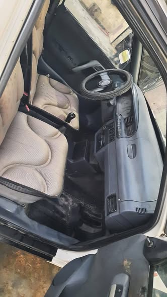 سكودا Pickup 1997 - صورة 4