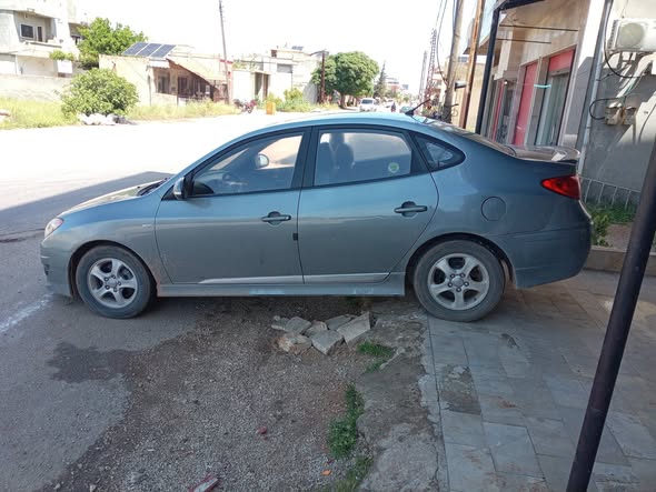 هيونداي افانتي 2010 - صورة 2