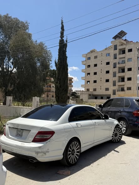 مرسيدس C350 2009 - صورة 2