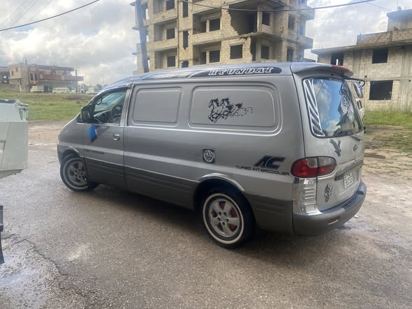 هيونداي H-1 2002 - صورة 2