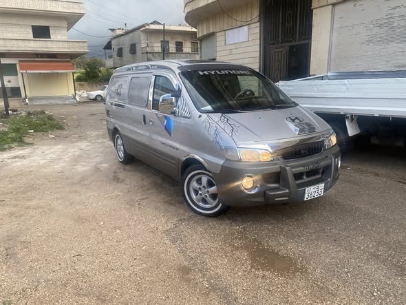 هيونداي H-1 2002 - صورة 3
