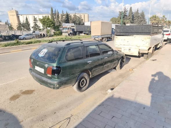 نيسان الميرا 2000 - صورة 4