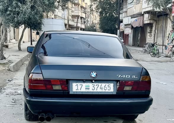 بي ام دبليو 740 1992 - صورة 3
