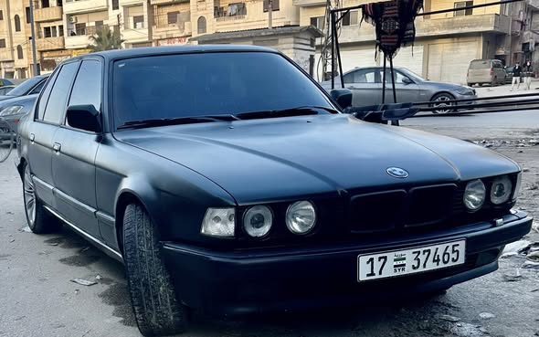 بي ام دبليو 740 1992 - صورة 4