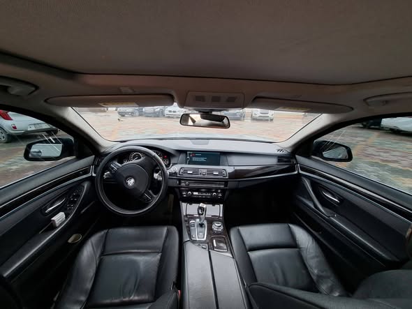بي إم دبليو 520d 2012 - صورة 3