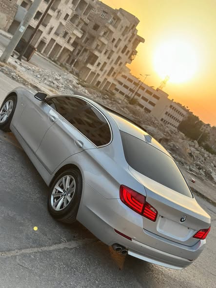بي إم دبليو 520d 2012 - صورة 5