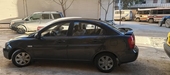 هيونداي فيرنا 2008 - صورة 4