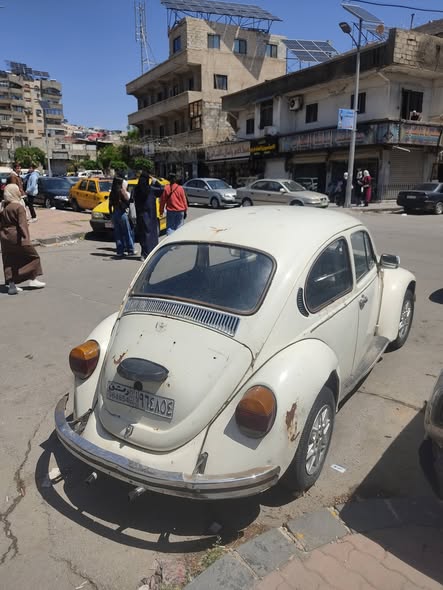 فولكس فاكن بيتل 1976 - صورة 4