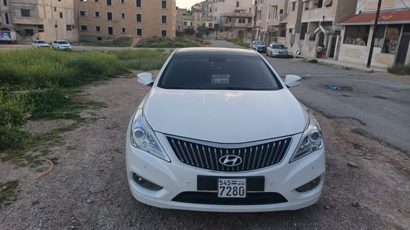 هيونداي أزيرا 2014 - صورة 2