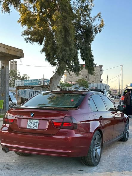 بي ام دبليو 320 2011 - صورة 3