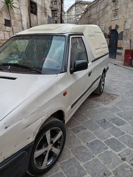 سكودا Pickup 2001 - صورة 4