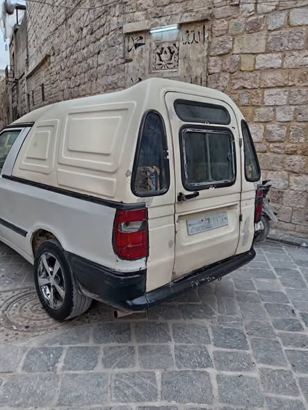 سكودا Pickup 2001 - صورة 5