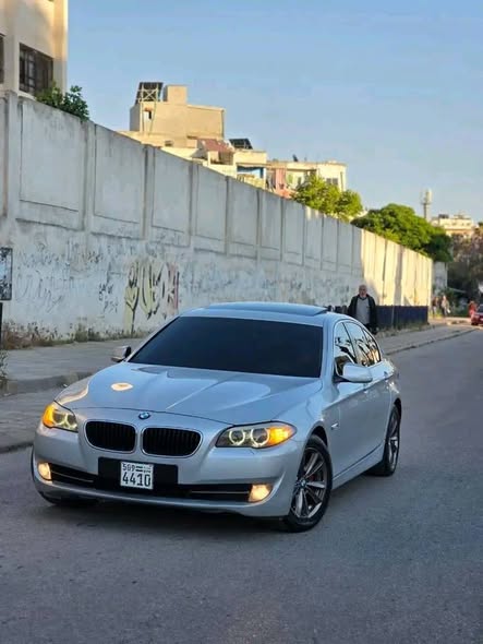 بي إم دبليو 520 2011 - صورة 2