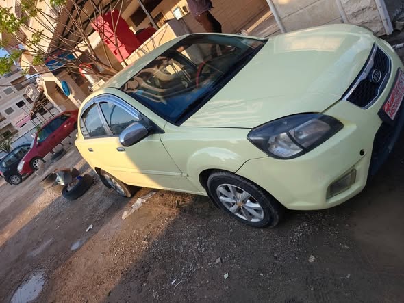 كيا ريو 2010 - صورة 3