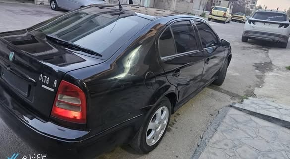 سكودا اوكتافيا 2002 - صورة 2