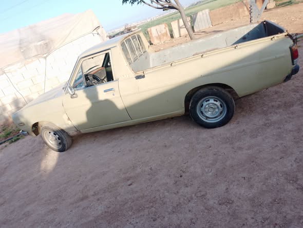 نيسان 1200 1993 - صورة 2