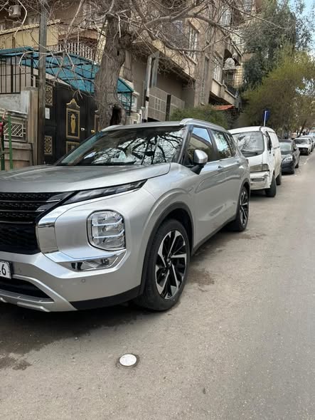 ميتسوبيشي أوتلاندر 2025 - صورة 4