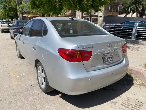 هيونداي افانتي 2008 - صورة 2