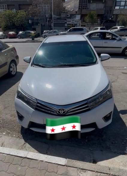 تويوتا كورولا 2014 - صورة 2