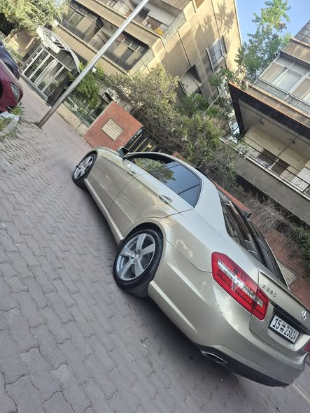 مرسيدس E350 2012 - صورة 4
