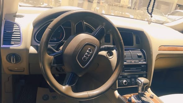 أودي Q7 2014 - صورة 2