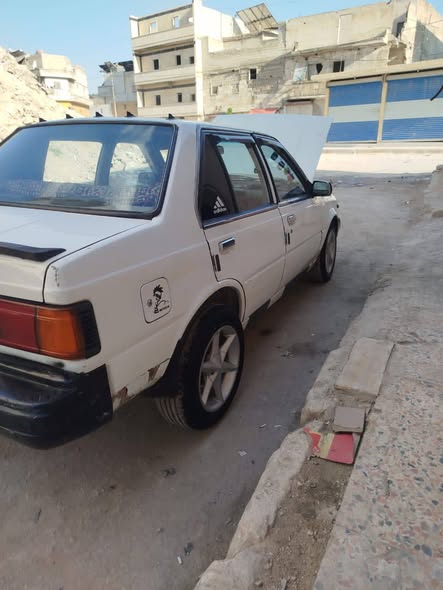نيسان سني 1983 - صورة 4