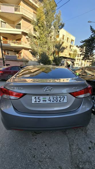 هيونداي الينترا 2011 - صورة 1