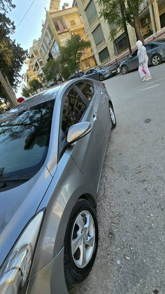 هيونداي الينترا 2011 - صورة 3