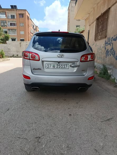 هيونداي سنتافي 2011 - صورة 1