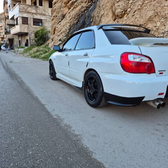 سوبارو امبريزا 2004 - صورة 2