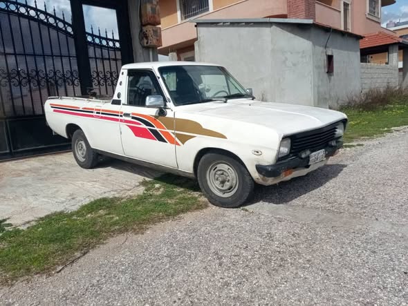 نيسان بيك أب 1993 - صورة 1