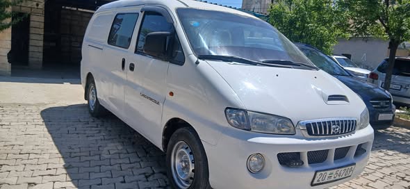 هيونداي H-1 2001 - صورة 3