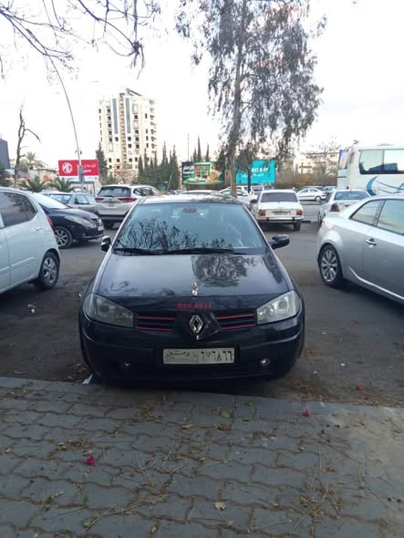 رينو ميغان 2005 - صورة 3