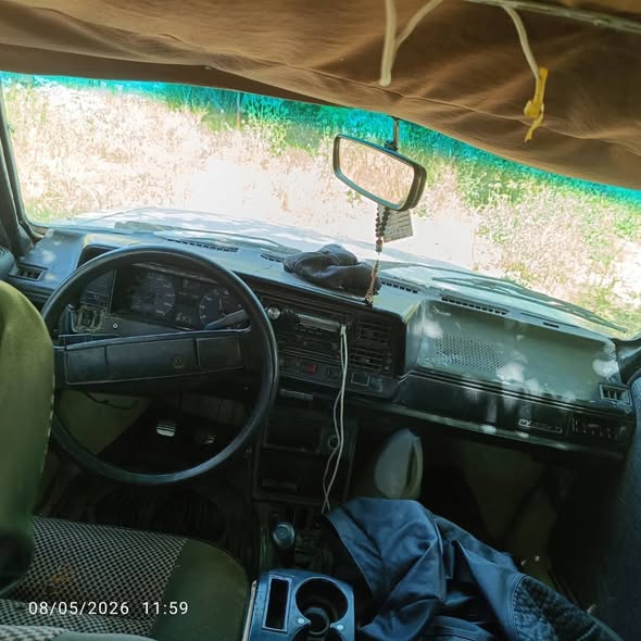 فولكس فاجن باسات 1975 - صورة 5