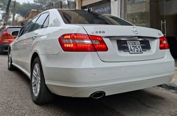 مرسيدس E200 2012 - صورة 4
