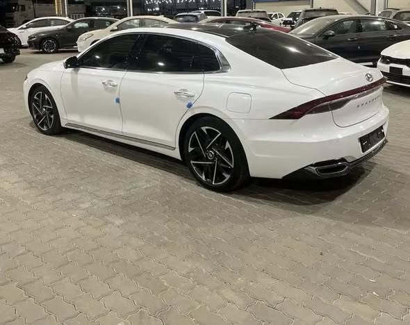 هيونداي ازيرا 2020 - صورة 2