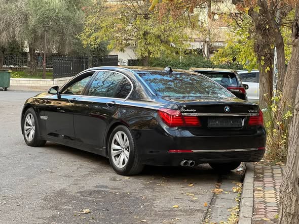 بي إم دبليو 730i 2013 - صورة 4