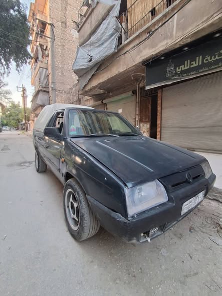 سكودا بيك أب 1994 - صورة 2