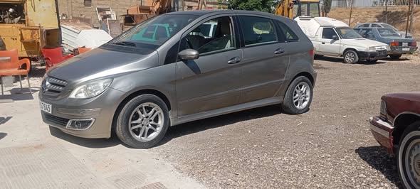 مرسيدس B150 2006 - صورة 3