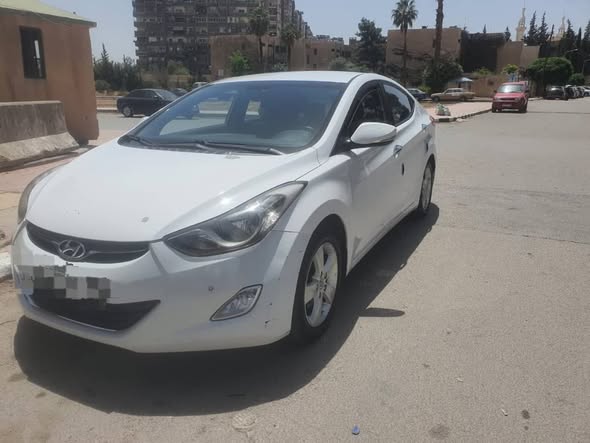 هيونداي إلنترا 2013 - صورة 1