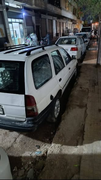 فورد فييستا 1994 - صورة 2