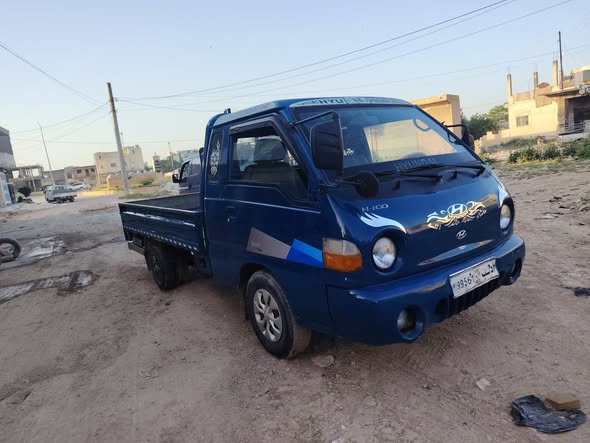 هيونداي H100 2001 - صورة 4