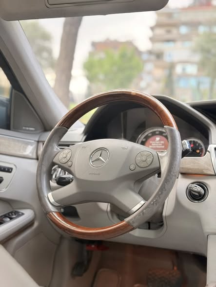 مرسيدس E350 2012 - صورة 2