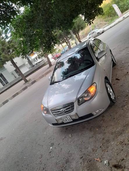 هيونداي افانتي 2010 - صورة 2