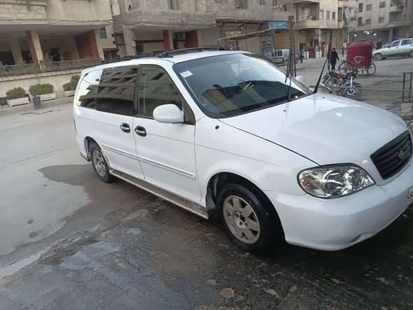 كيا كرنفال 2003 - صورة 3