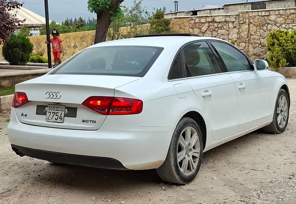 اودي A4 2012 - صورة 2