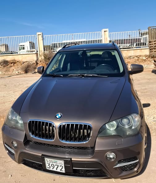 بي إم دبليو X5 2011 - صورة 2